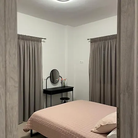 Апартаменты Nenes Comfort Корони