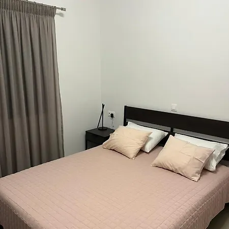 Nenes Comfort * Корони